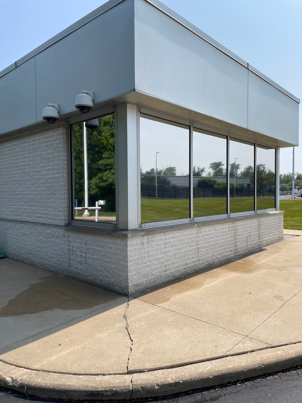 Avery Dennison® Dual Reflective (DR) Grey Exterior Solar Control Window Film